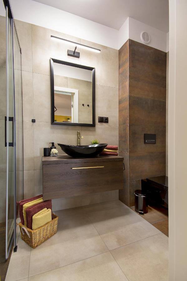 W&K Apartments - Desire Suite - Faktura Vat, Parking 코잘린 외부 사진