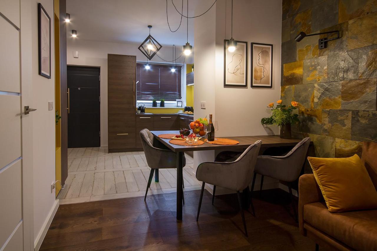 W&K Apartments - Desire Suite - Faktura Vat, Parking 코잘린 외부 사진